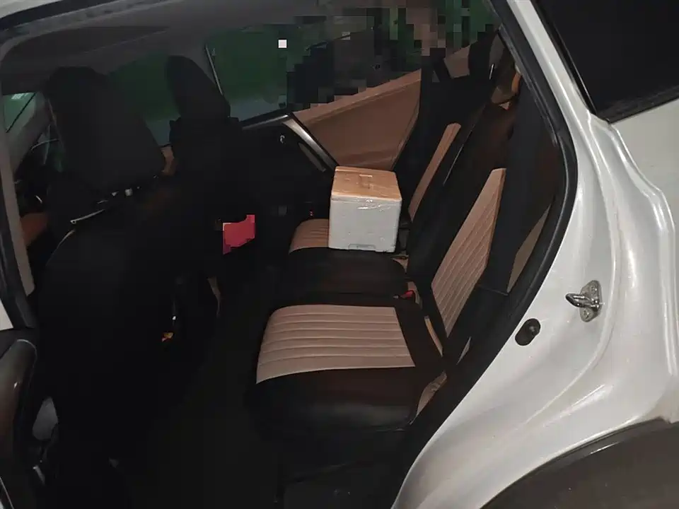 Toyota RAV4 Rongfang