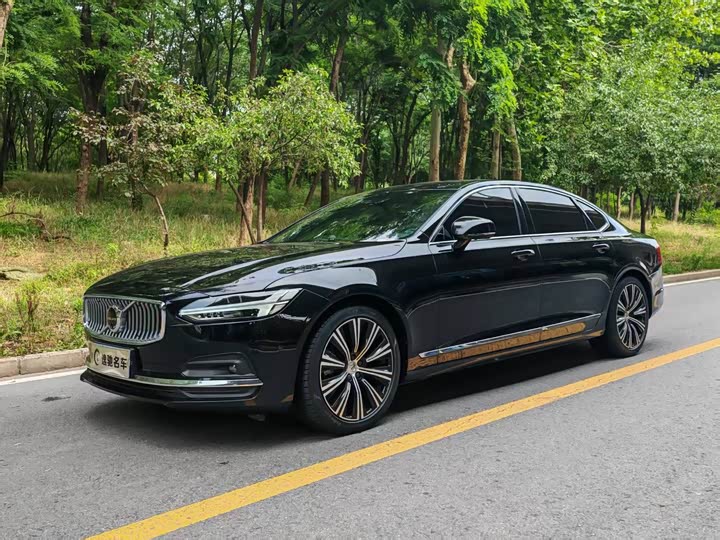 Volvo S90 2024 — фото 1