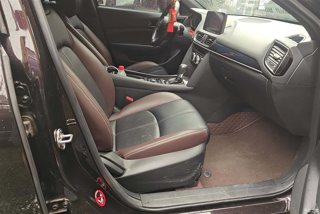 Mazda CX-4, 2022 7