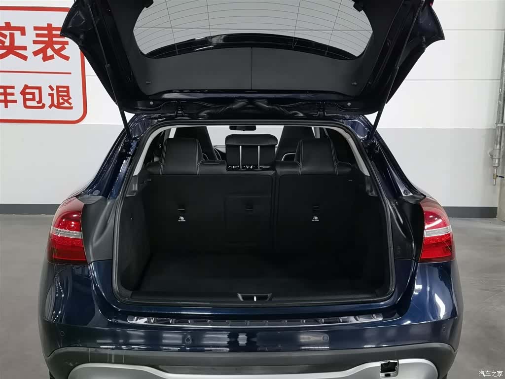 Mercedes-Benz GLA, 2018 16