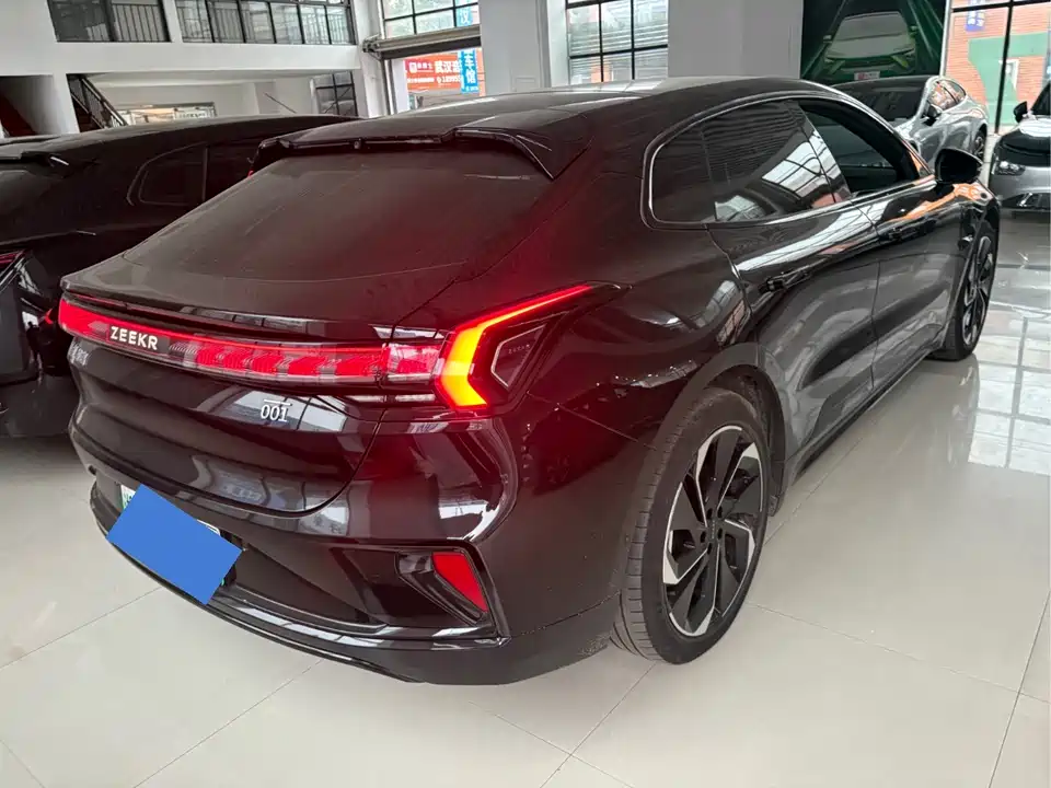 Zeekr 001