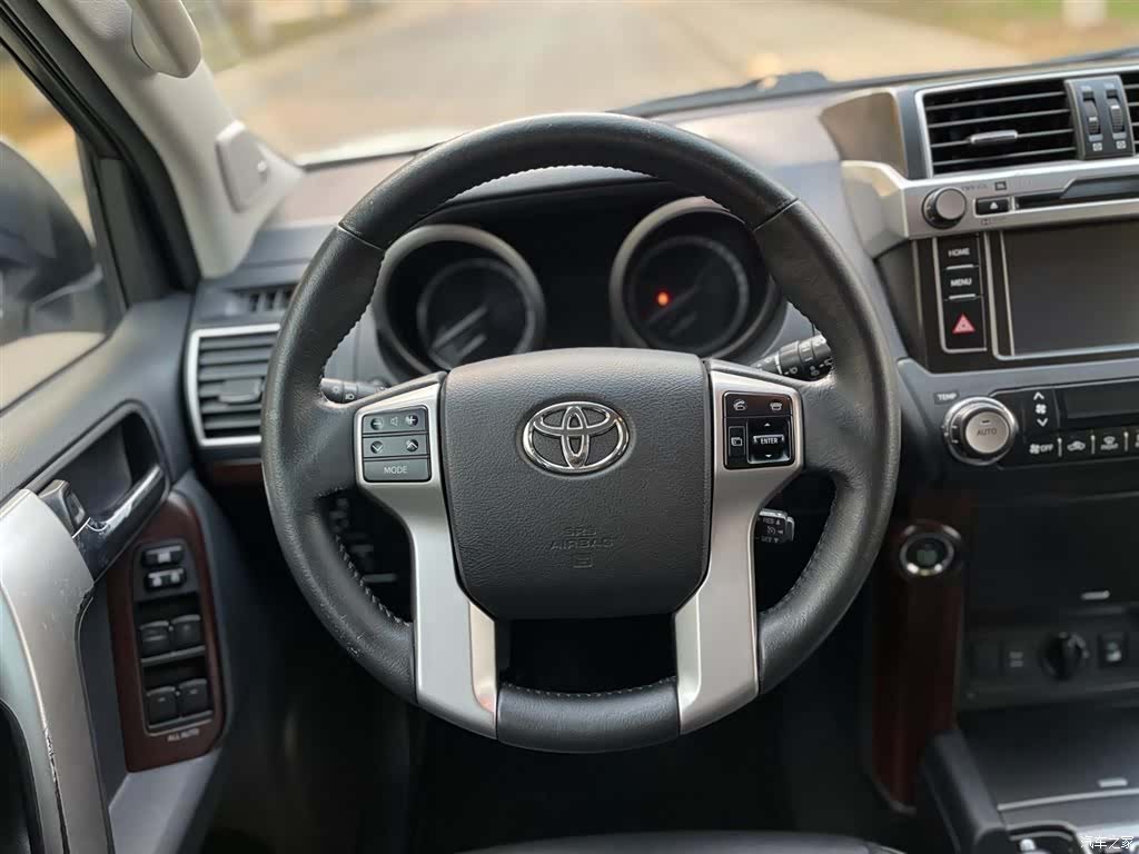 Toyota Prado, 2016 17
