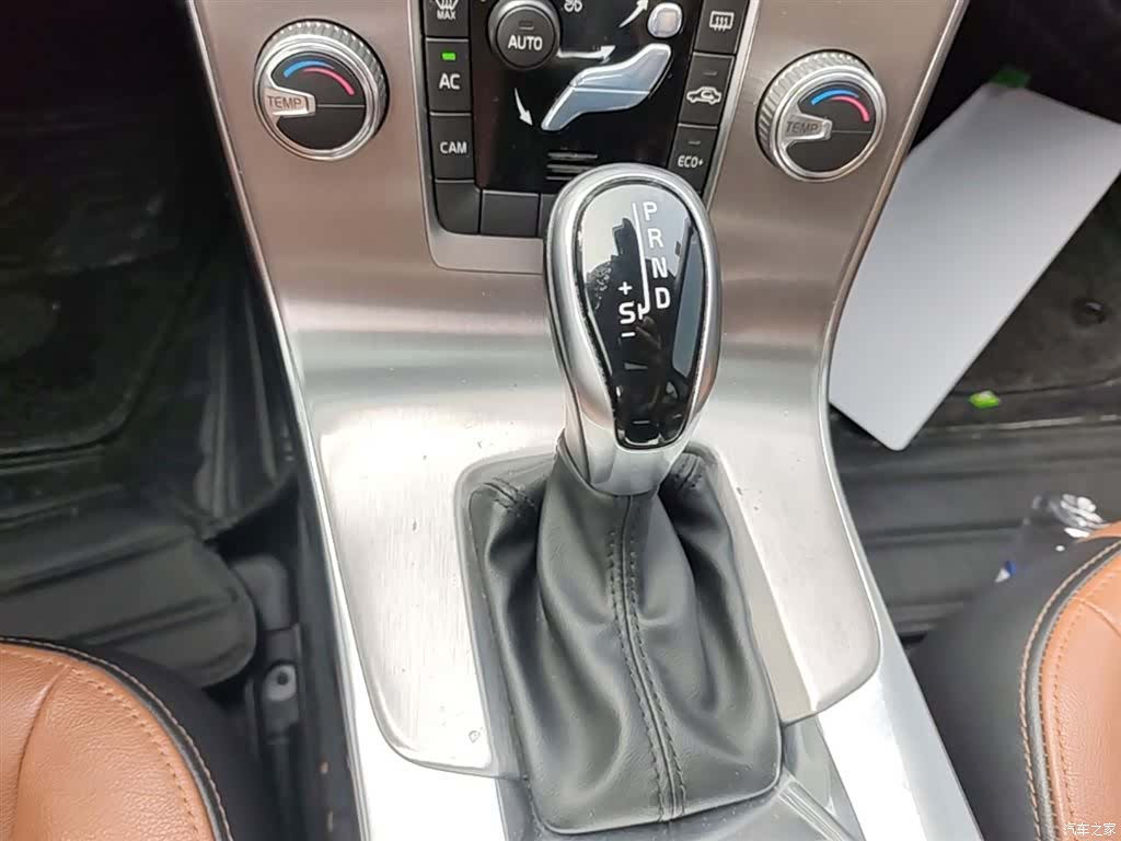 Volvo S60, 2017 14