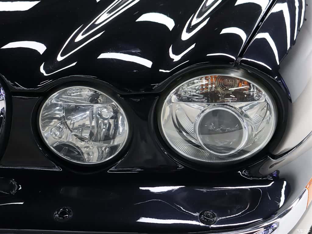 Jaguar XJ, 2005 31