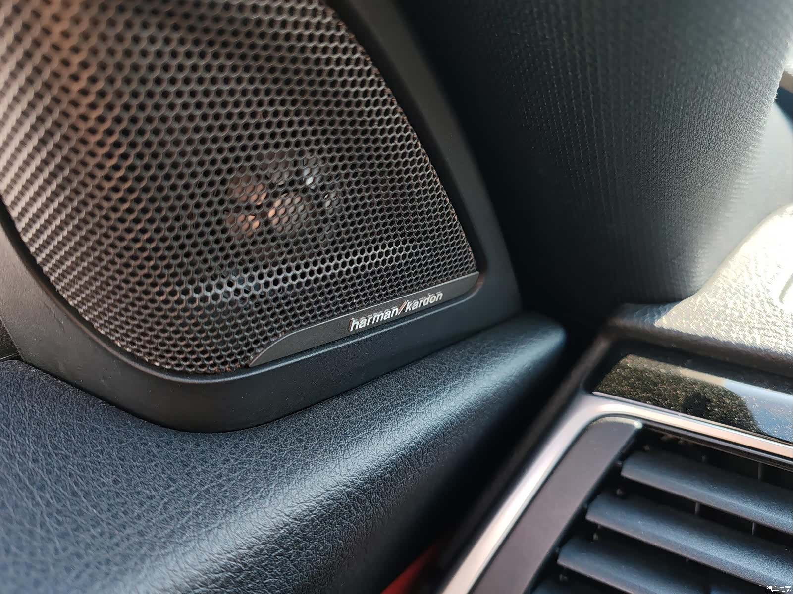 BMW 3 Series, 2019 15