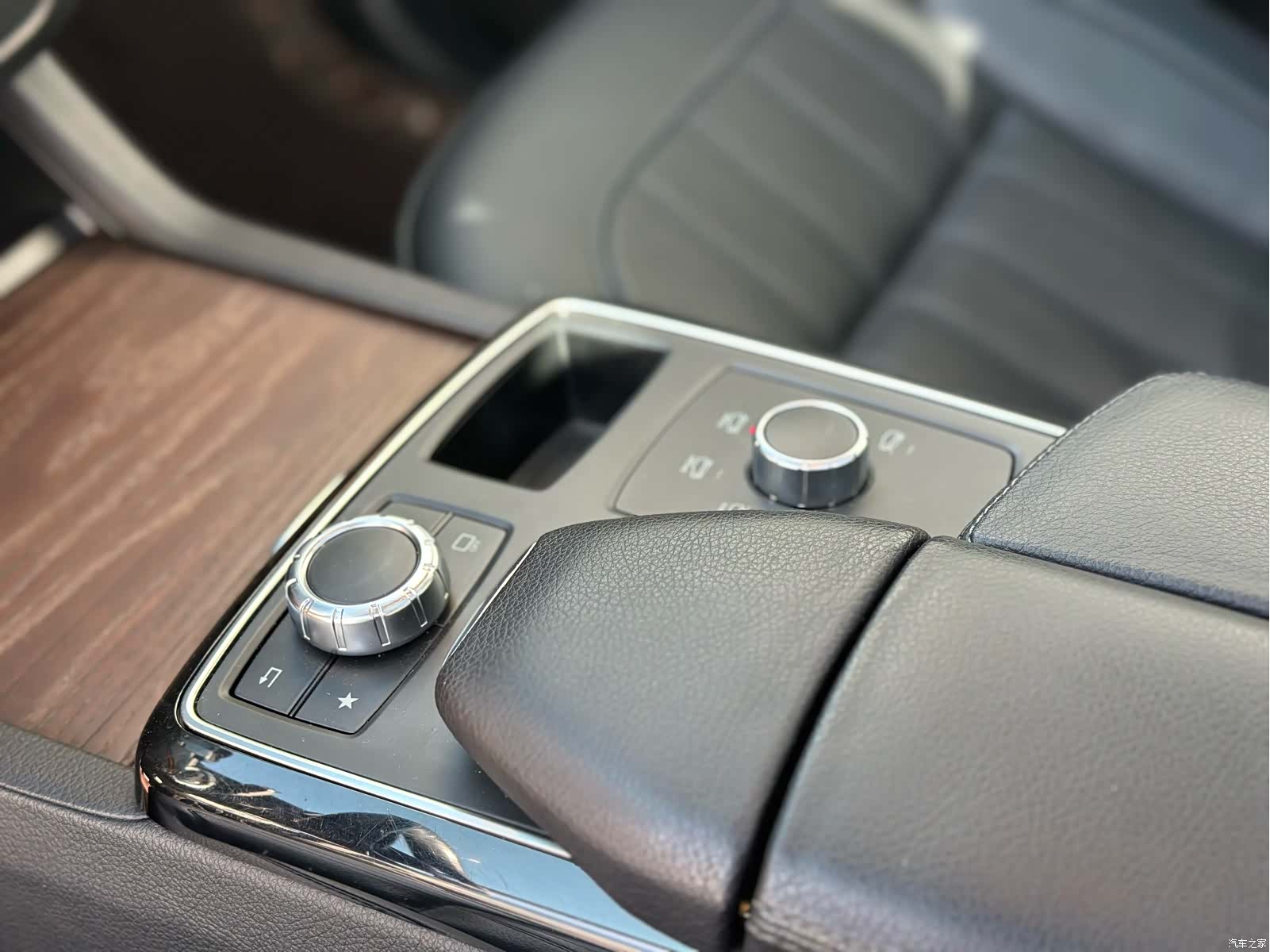 Mercedes-Benz GLE, 2018 18