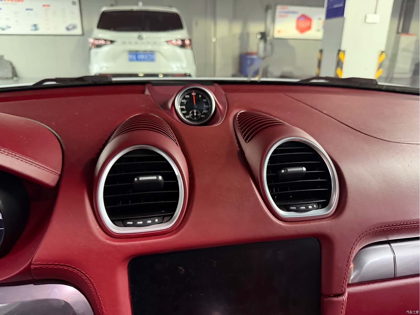 Porsche Boxster, 2018 12