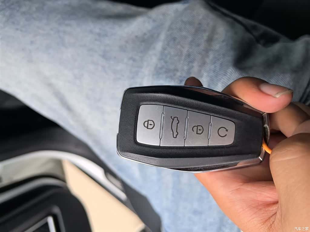 Geely Emgrand, 2019 9