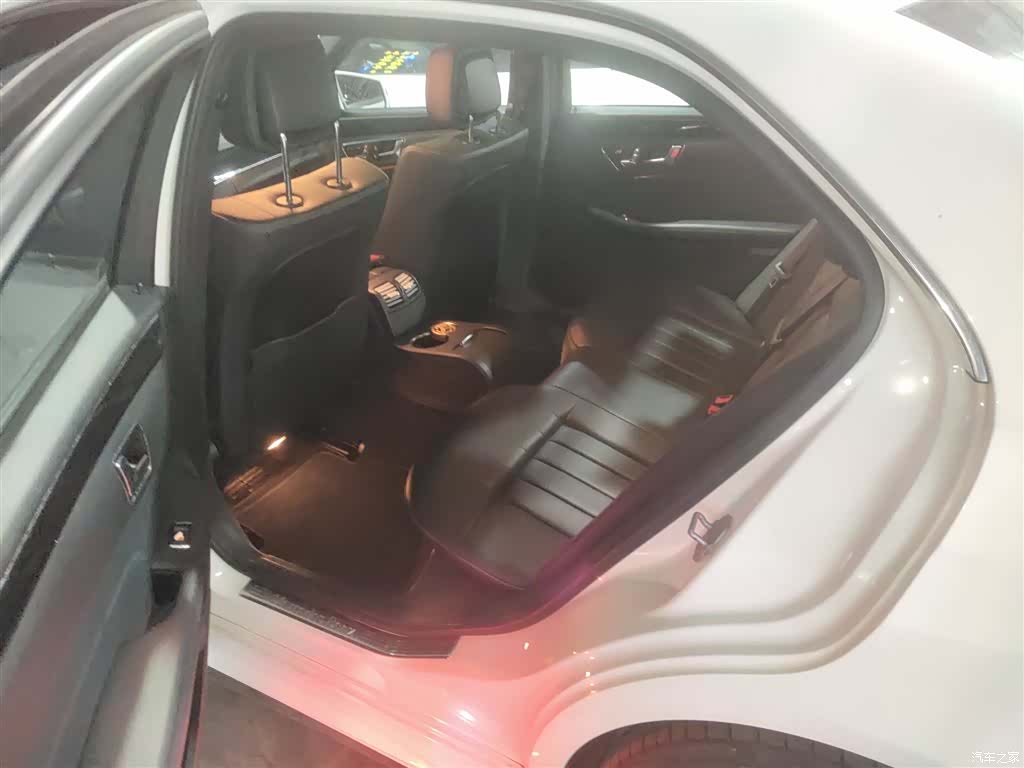 Mercedes-Benz E-Class, 2015 17