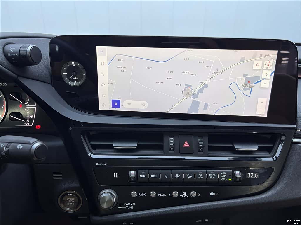 Lexus ES, 2024 25