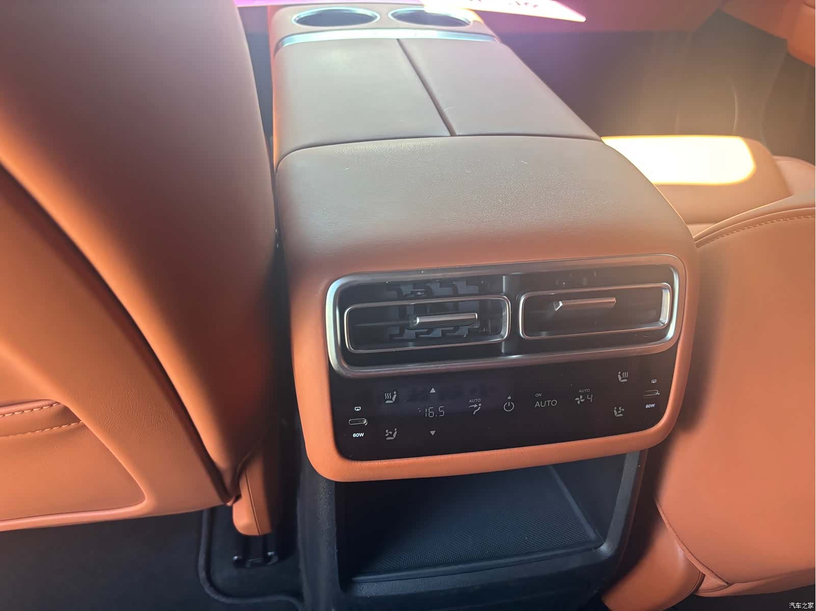 Li Auto L6, 2024 10