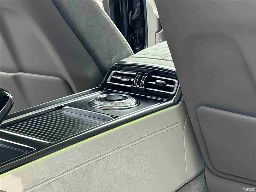 Hongqi H9, 2024 13
