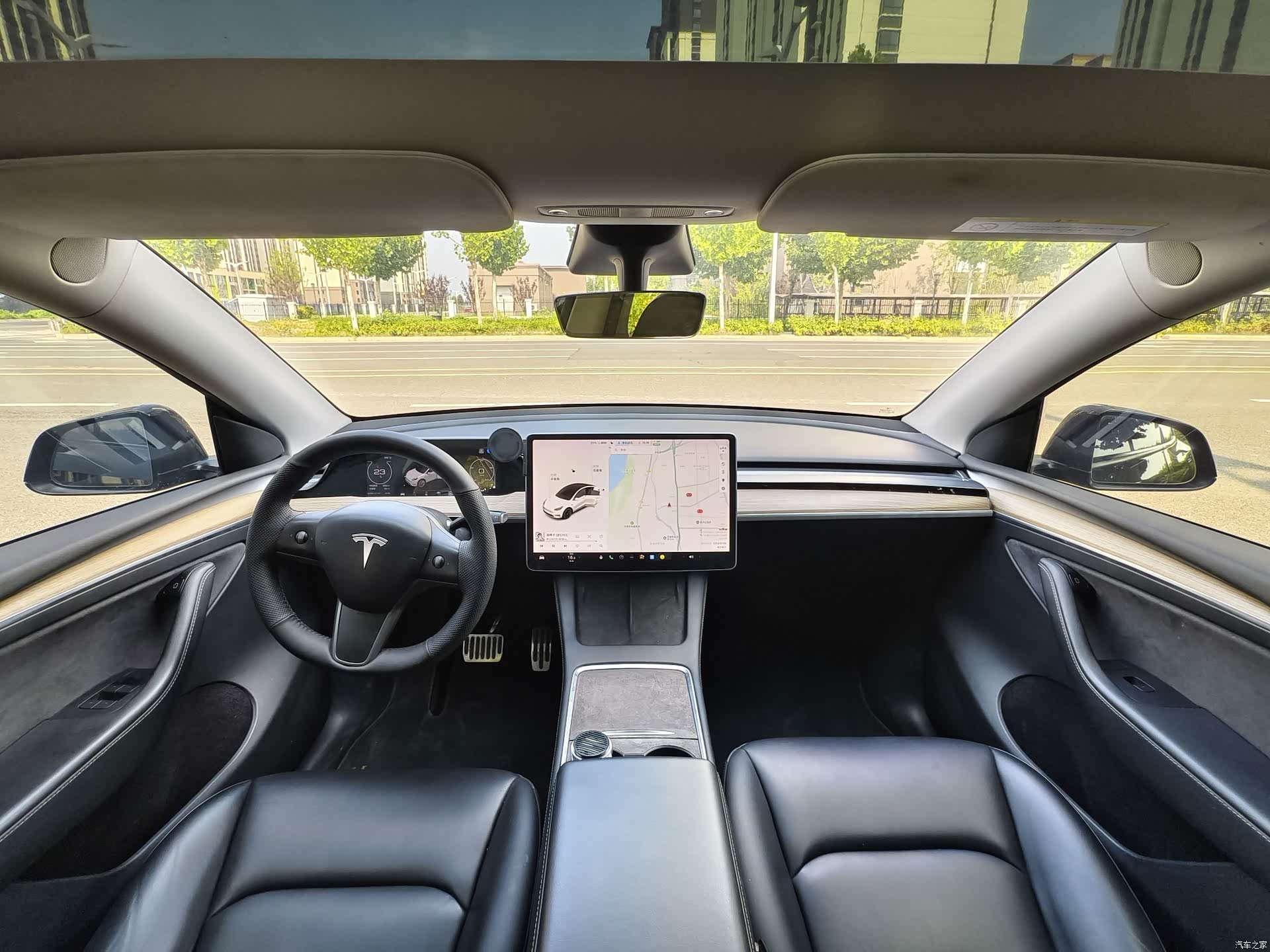 Tesla Model Y, 2021 4