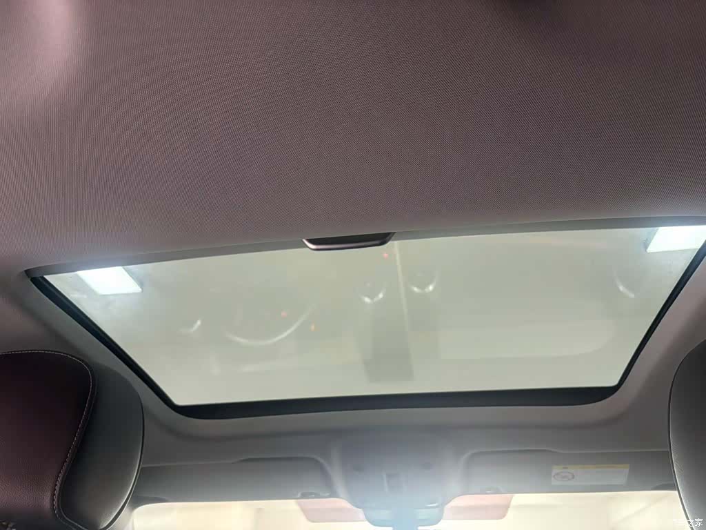 Audi Q2L, 2022 13