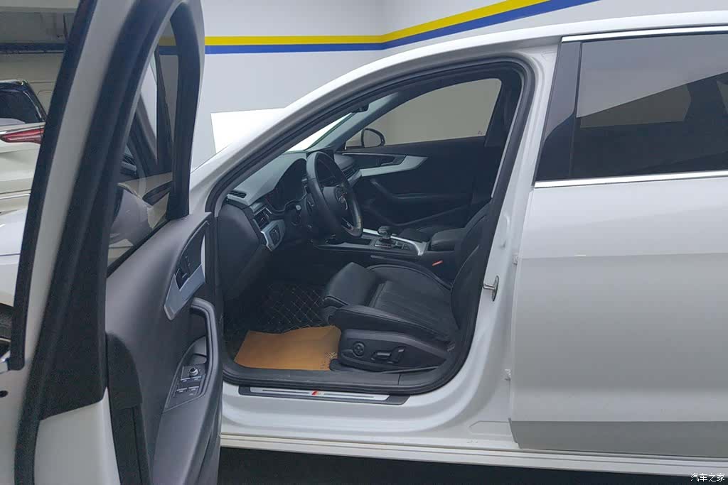 Audi A4L, 2020 9