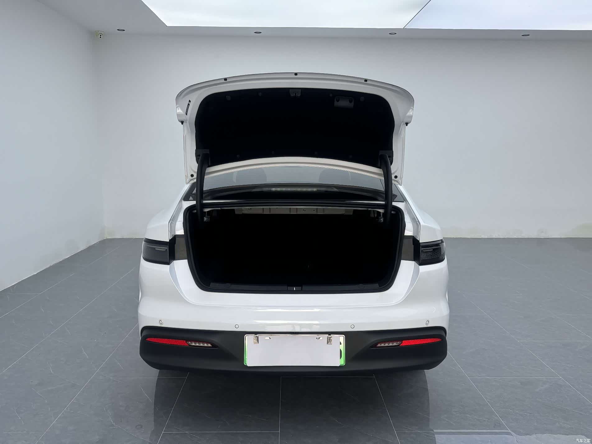 BYD Seal, 2025 19
