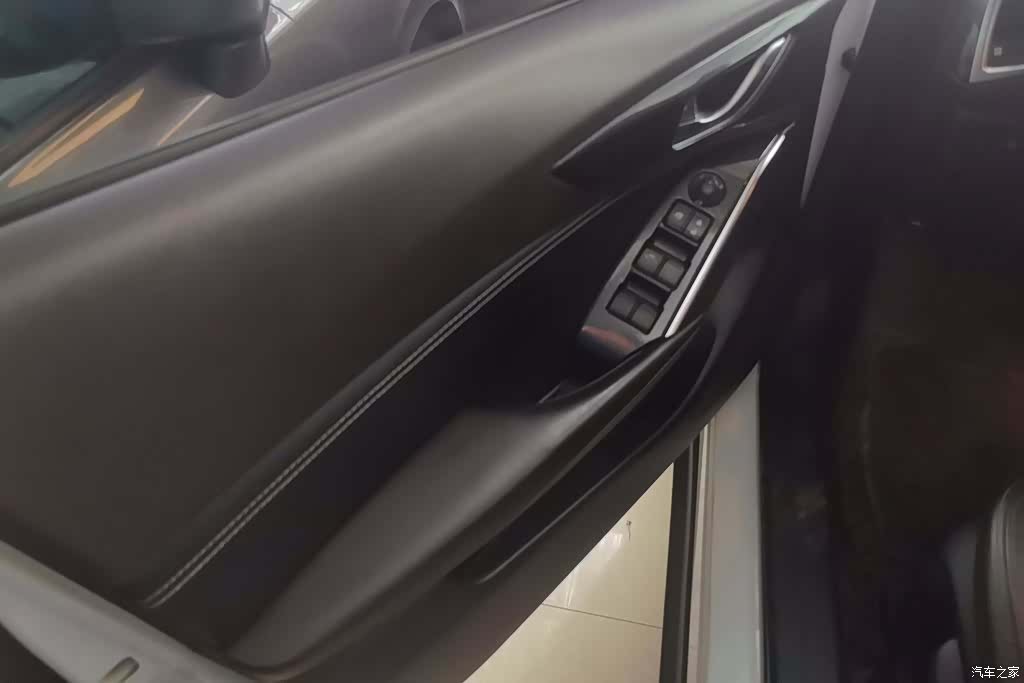 Mazda CX-4, 2016 7