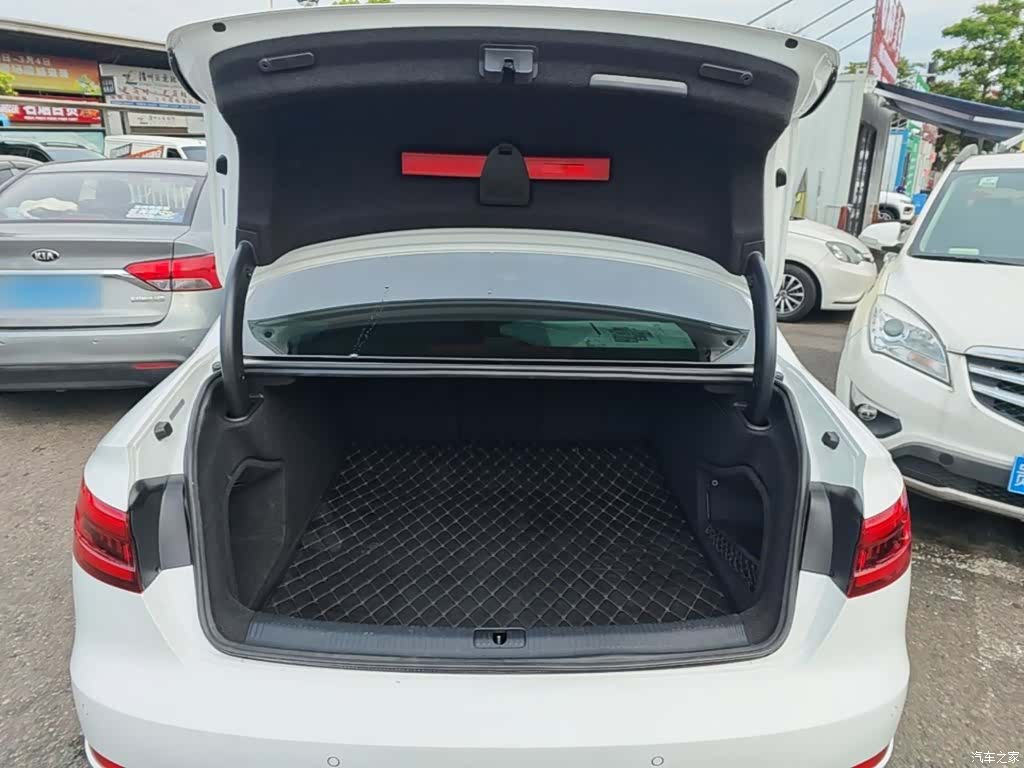 Audi A4L, 2017 19