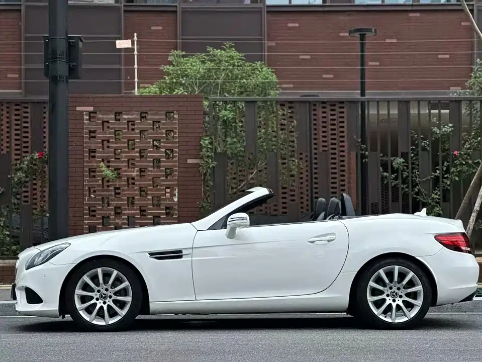 Mercedes-Benz SLC