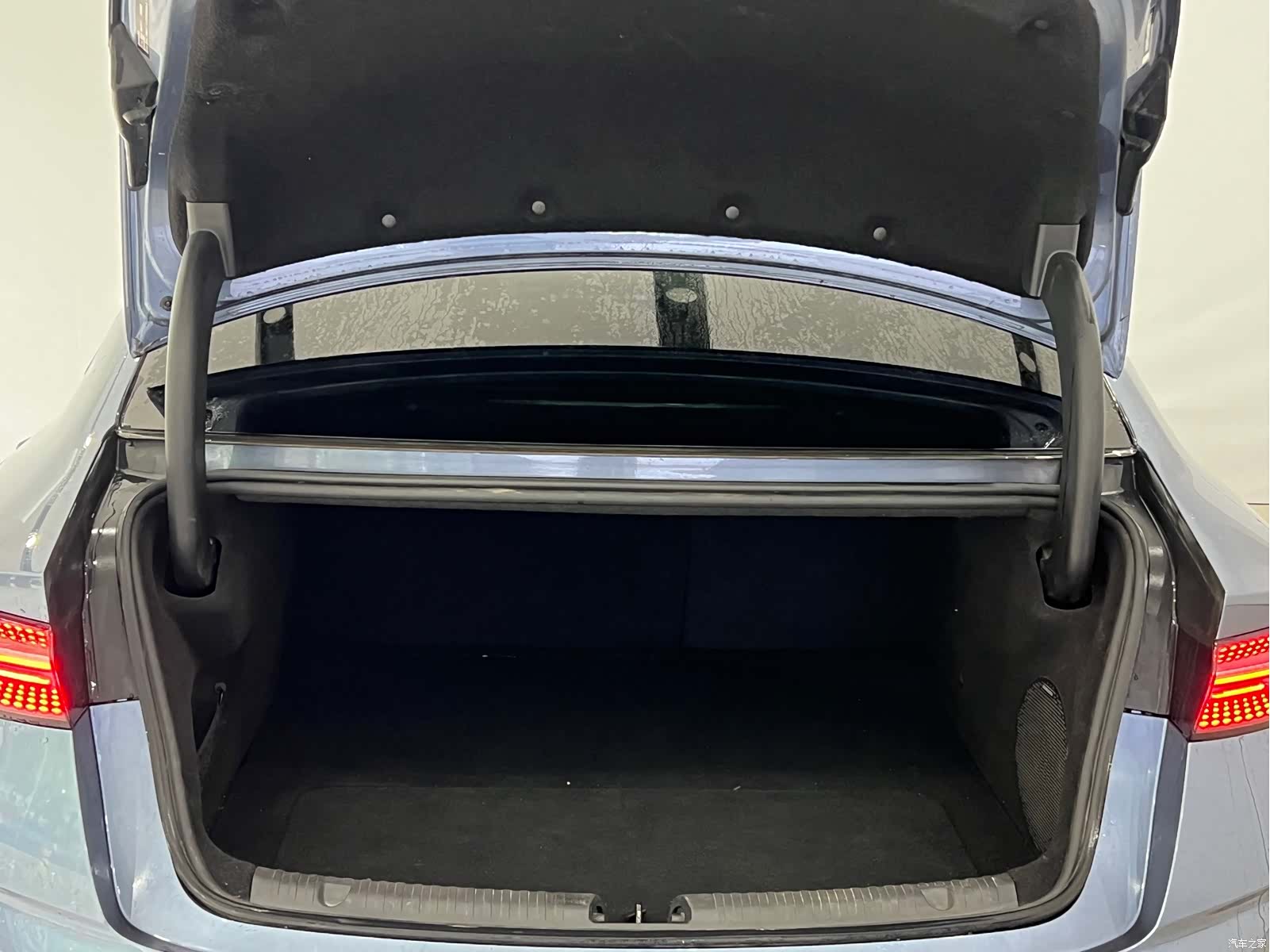 BYD Seal, 2024 8