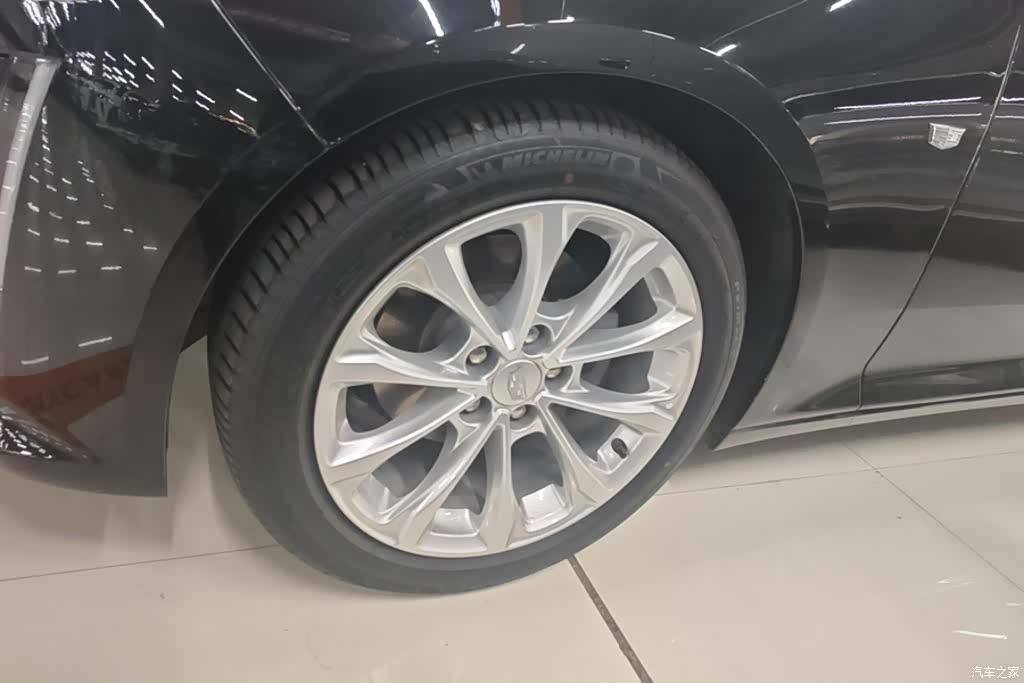 Cadillac CT5, 2022 6