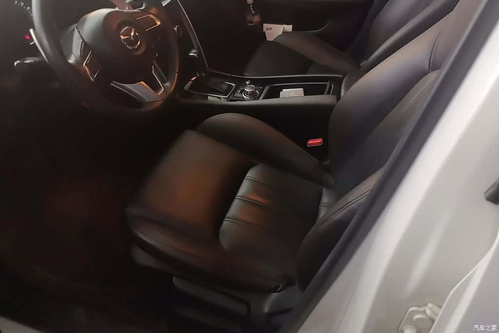 Mazda CX-4, 2016 9