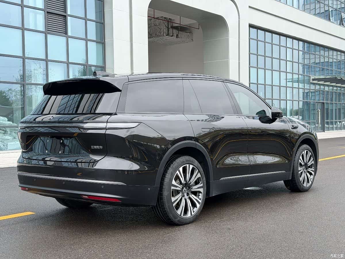 NIO ES8, 2023 6