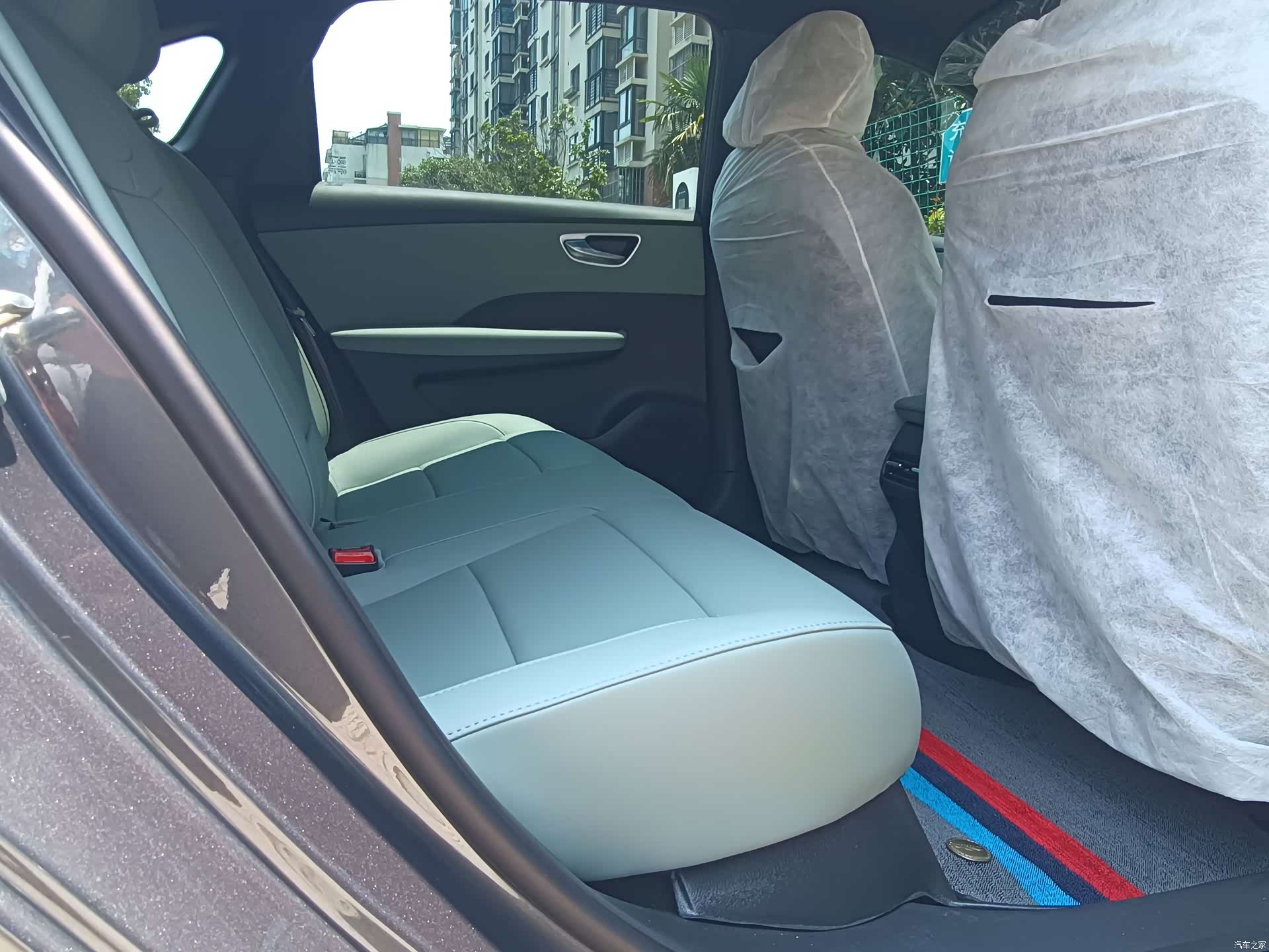 Roewe D6, 2025 9