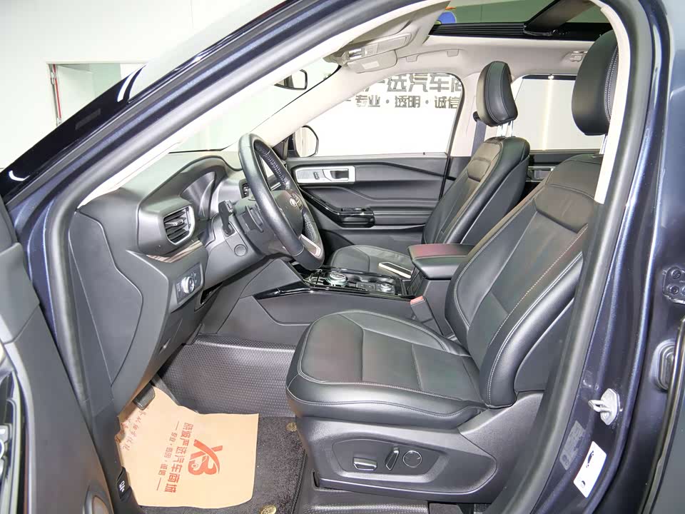 Ford Explorer Ford Explorer