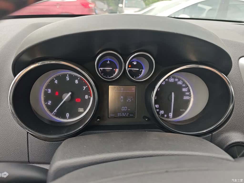 Changan CS35, 2017 12