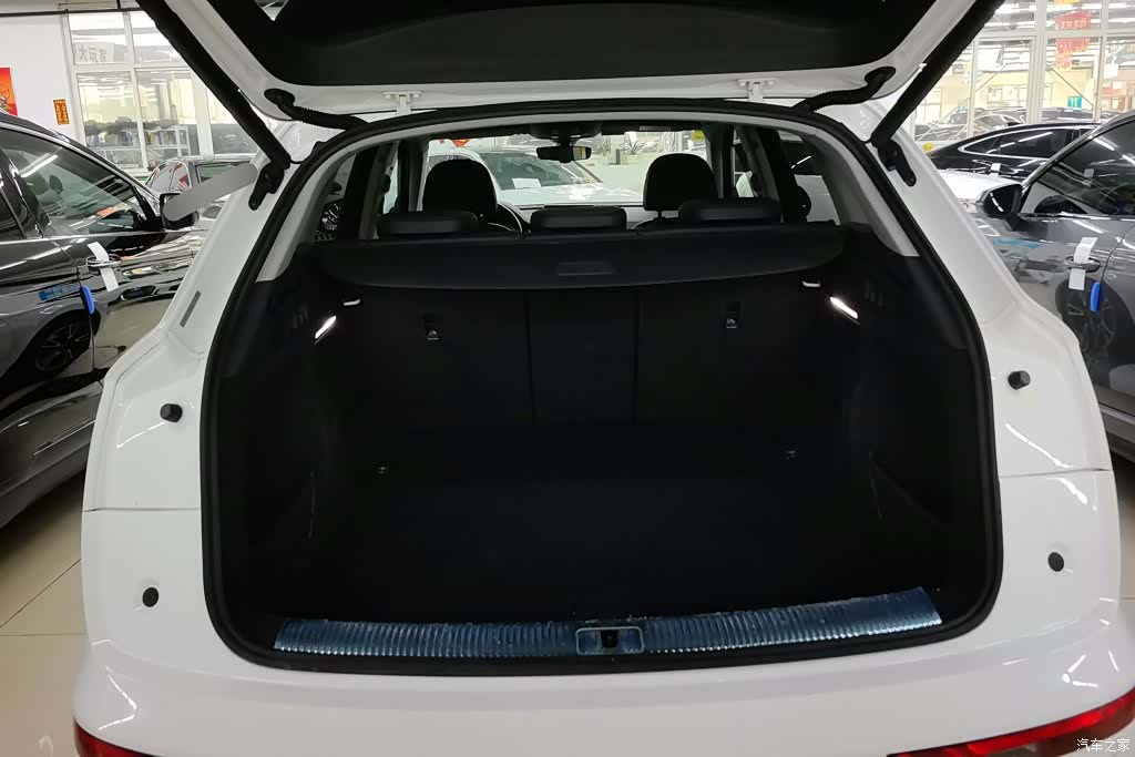 Audi Q5L, 2018 4