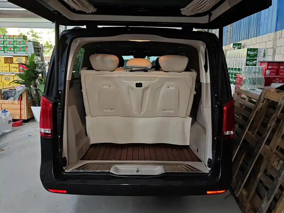 Mercedes-Benz V-class