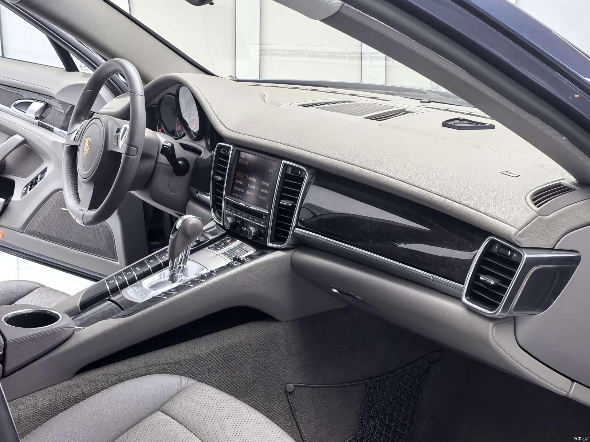 Porsche Panamera, 2012 7