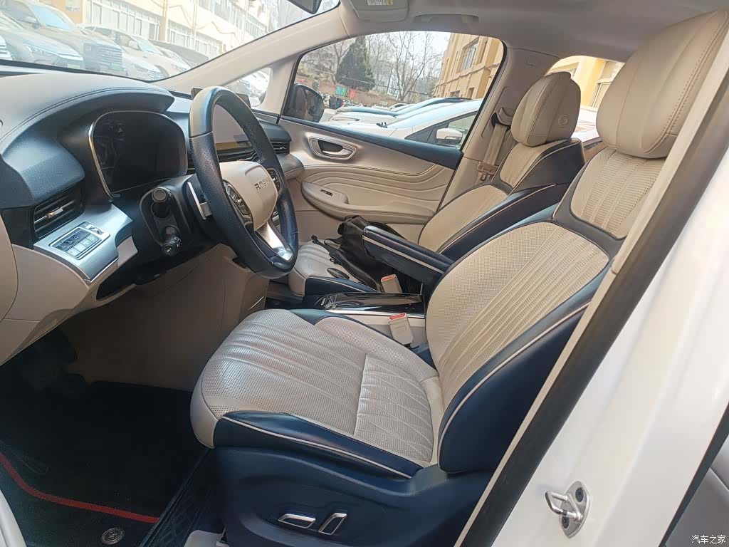 Roewe iMAX8, 2022 11