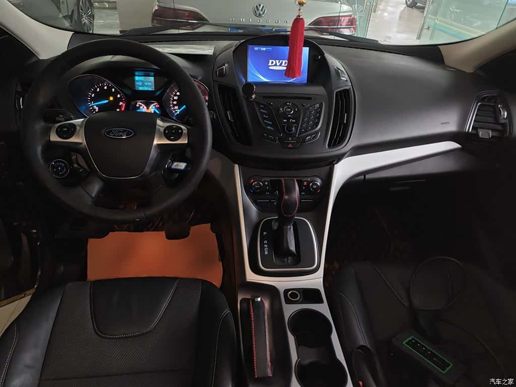 Ford Kuga, 2016 10