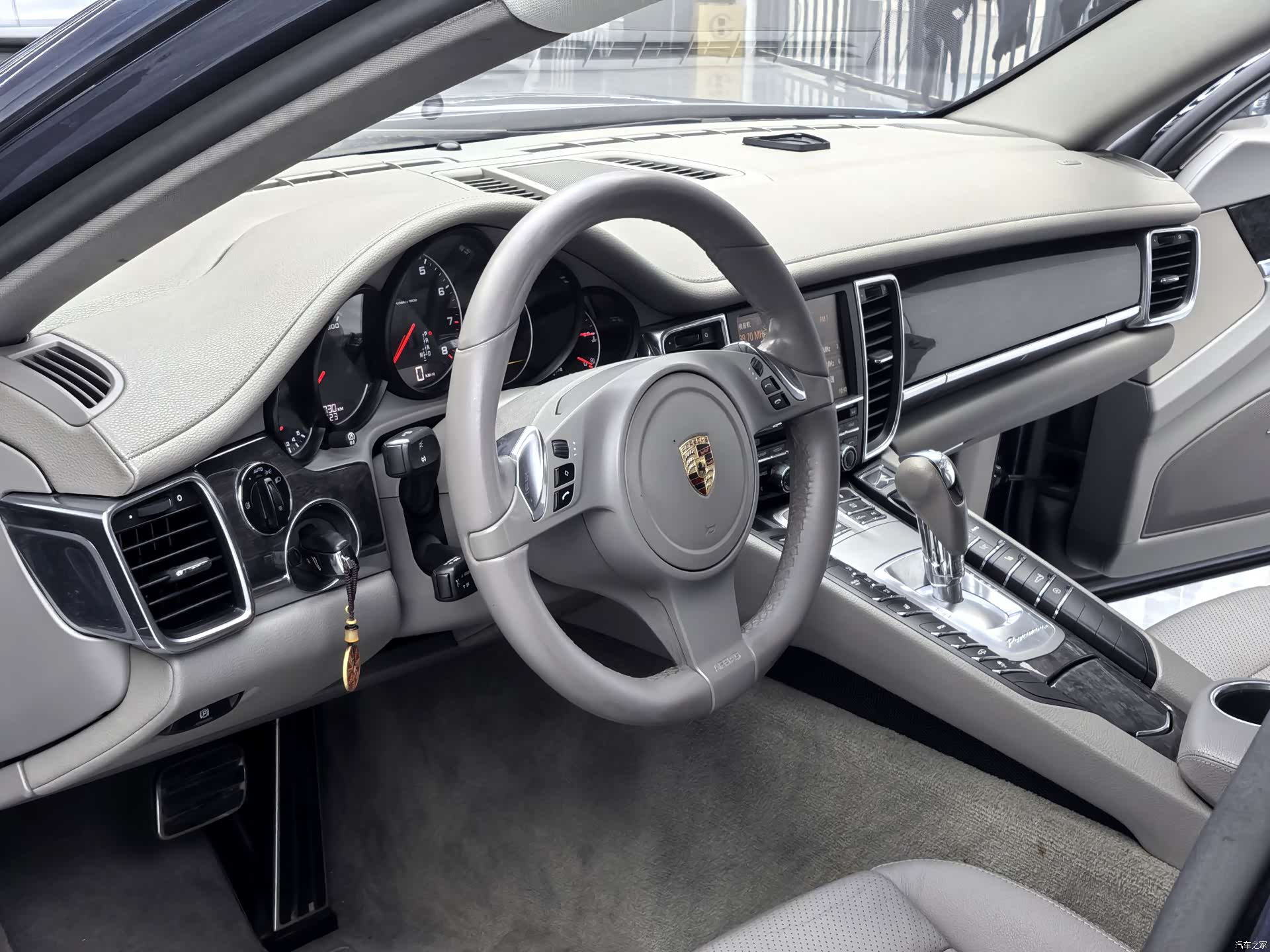 Porsche Panamera, 2012 8