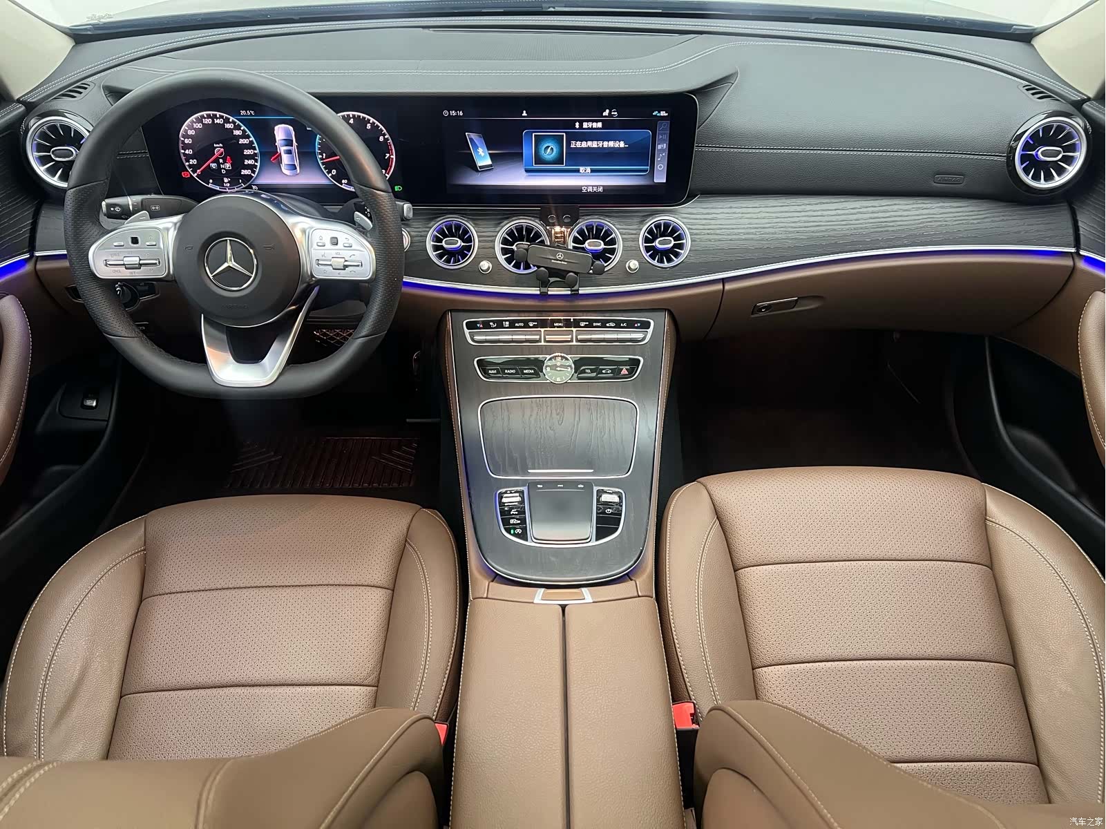 Mercedes-Benz E-Class, 2020 14