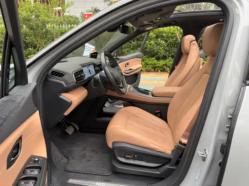 NIO ES6