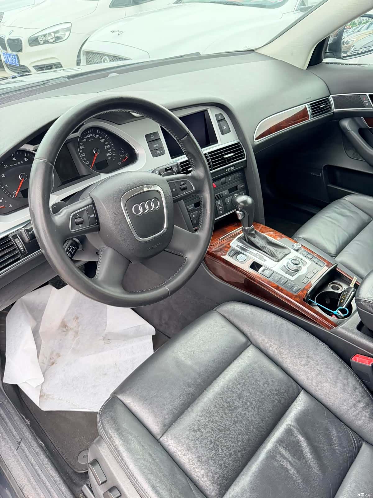 Audi A6L, 2012 8