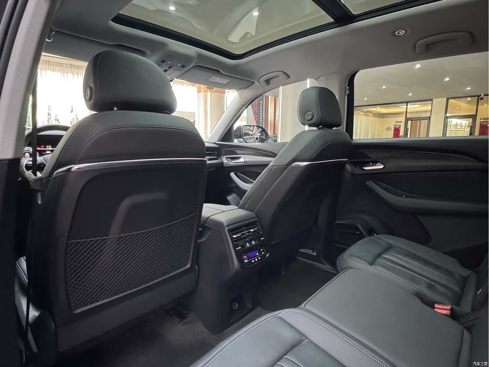 Audi Q6, 2023 13