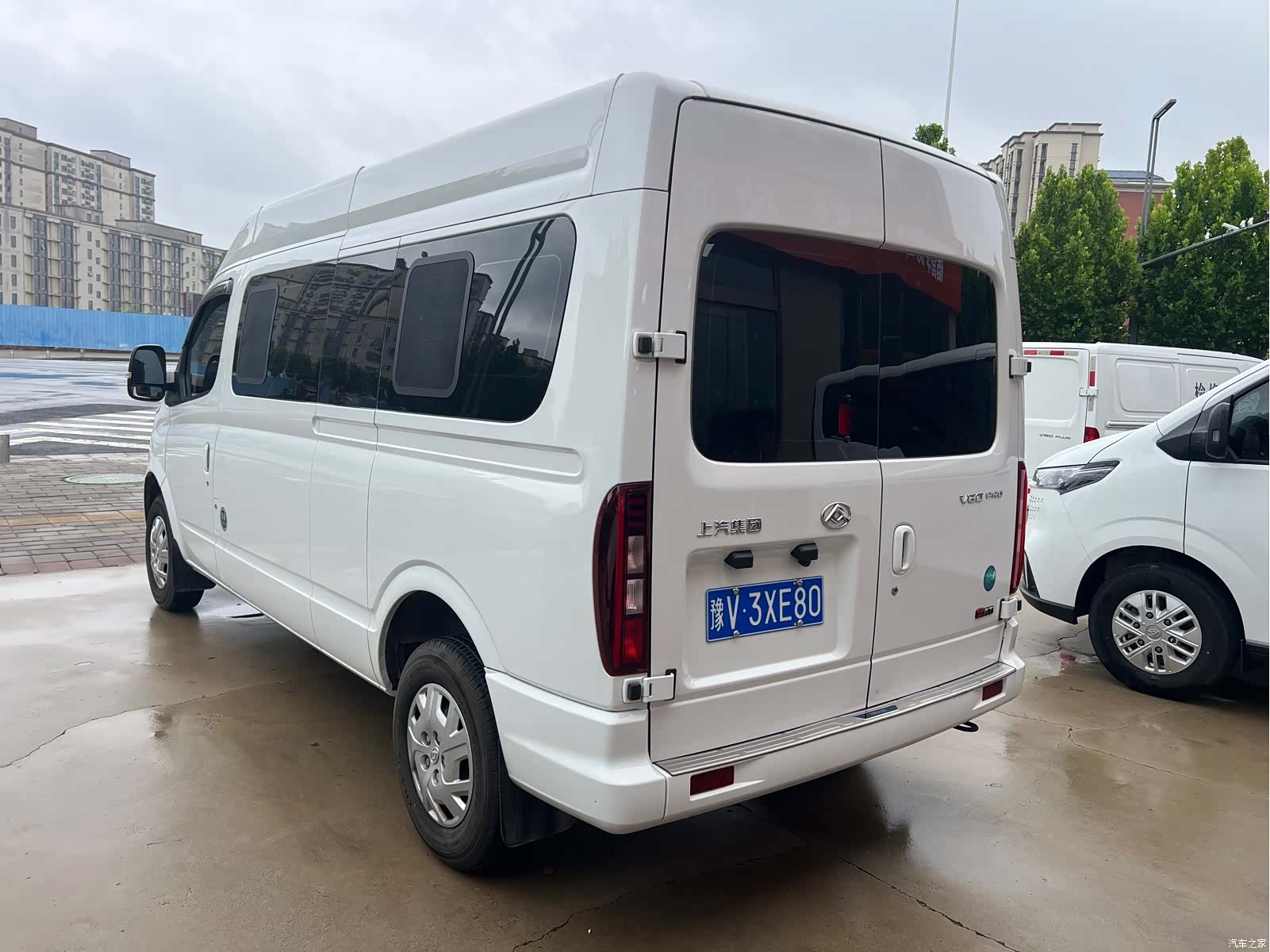 Maxus V80, 2025 8