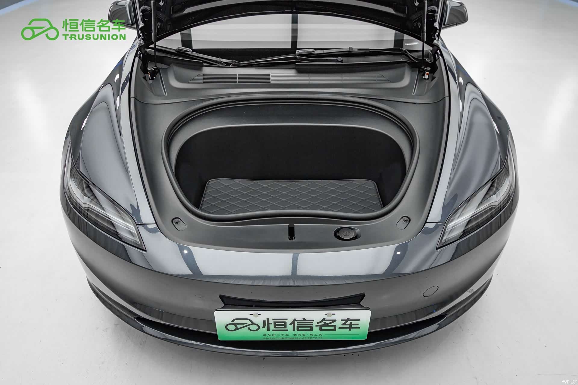 Tesla Model 3, 2024 21