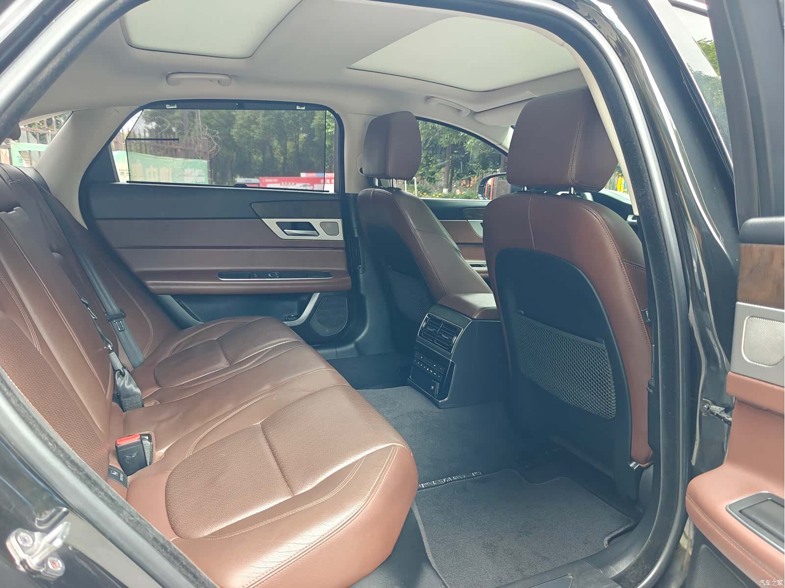 Land Rover XFL, 2019 19
