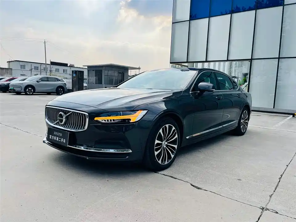 Volvo S90