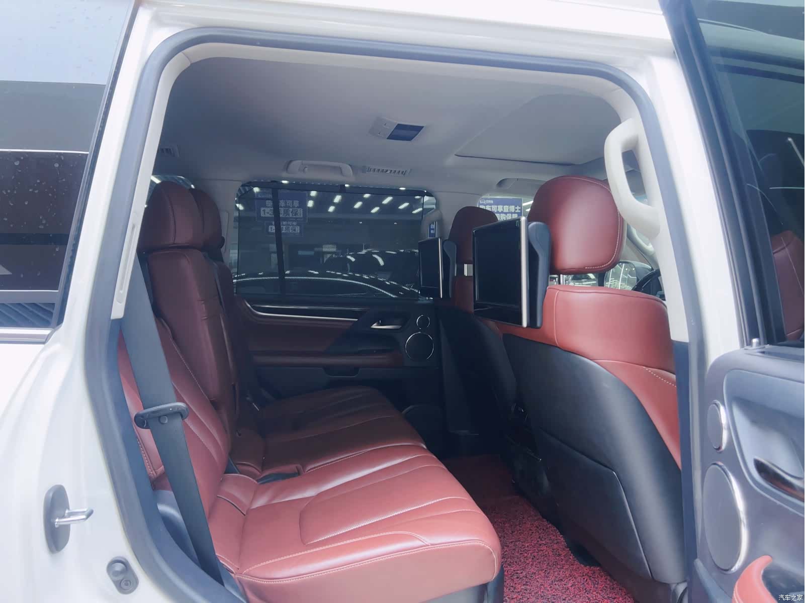 Lexus LX, 2018 7