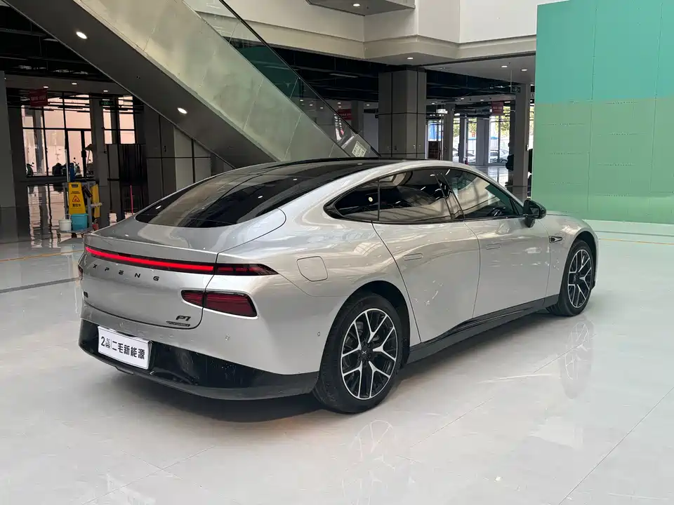 XPENG P7
