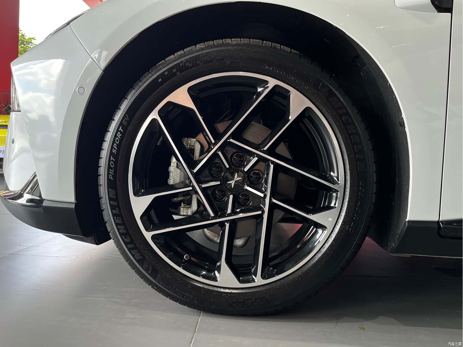 Xpeng P7, 2025 22