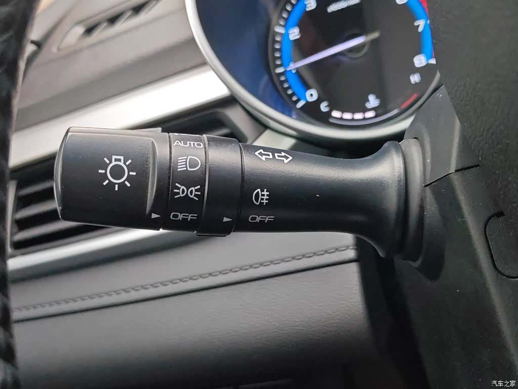 Geely S1, 2018 21
