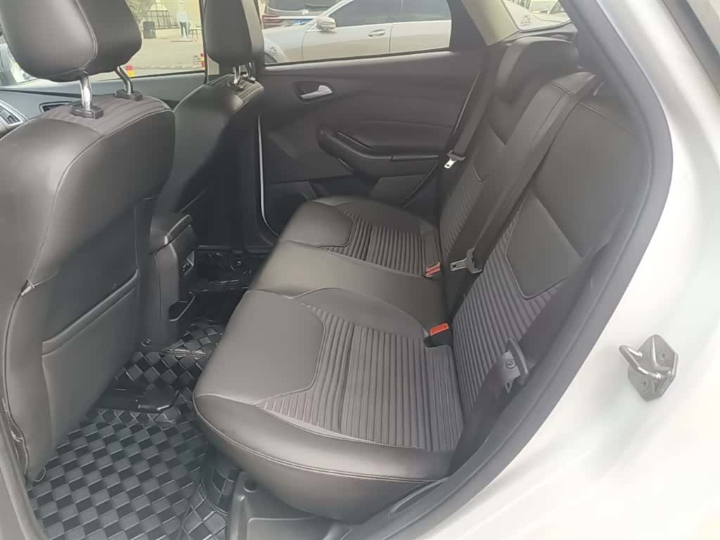 Ford Focus, 2017 17