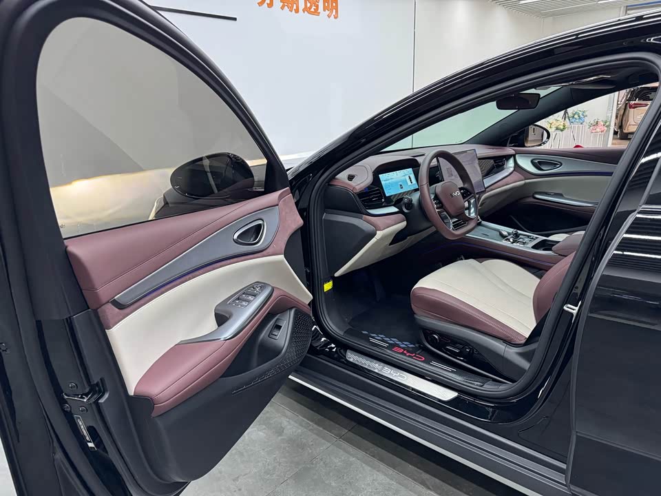 BYD Seal 07 DM-i BYD Seal 07 DM-i